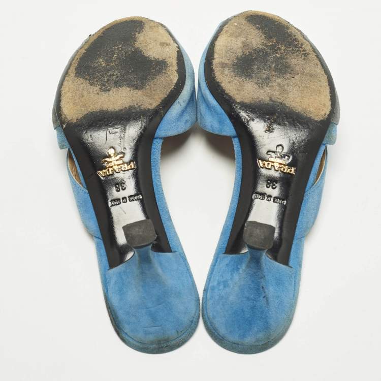 Pre Owned صندل سلايد مزين بالكريستال سويدي أزرق برادا مقاس 38