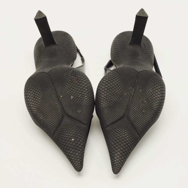 مملوكة مسبقًا Prada Size 37 Black Leather Triangle Patch Slingback Pumps