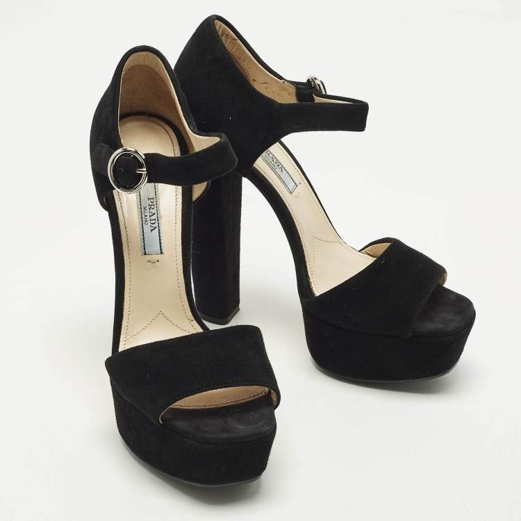 مملوكة مسبقًا Prada Size 37 Black Suede Ankle Strap Sandals