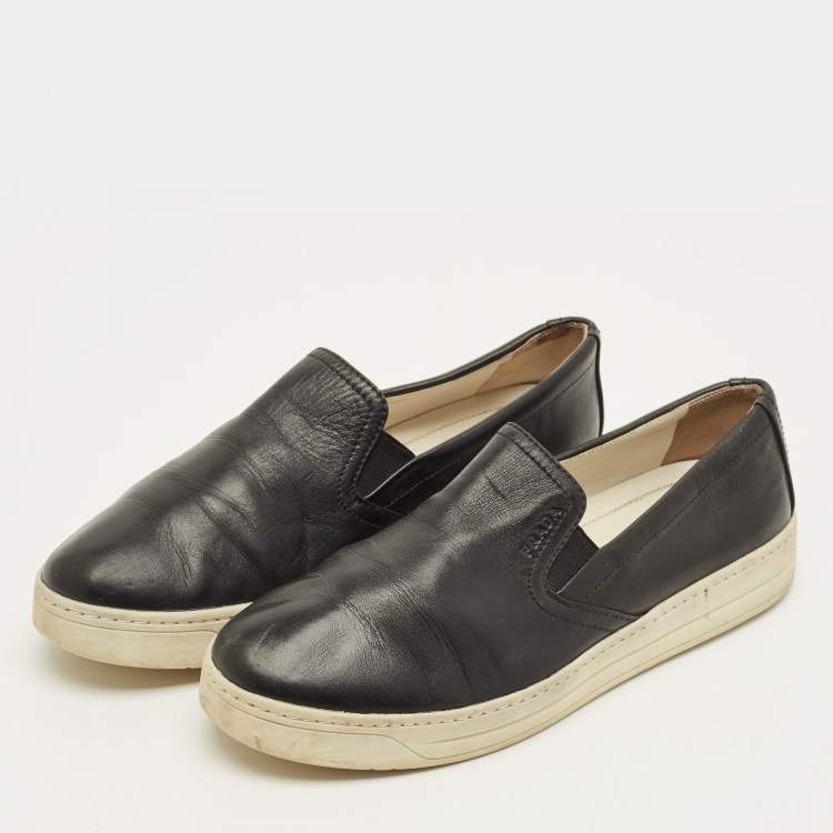 Pre Owned حذاء رياضي برادا سبورت جلد أسود مزخرف سبايكز سليب أون مقاس 41