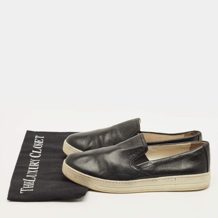 Pre Owned حذاء رياضي برادا سبورت جلد أسود مزخرف سبايكز سليب أون مقاس 41