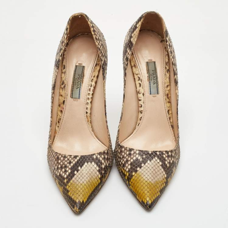 Pre Owned Prada Size 38.5 Multicolor Python Leather Pointed Toe Pumps