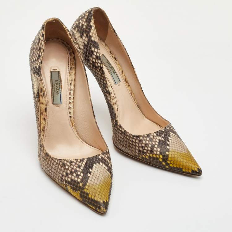 Pre Owned Prada Size 38.5 Multicolor Python Leather Pointed Toe Pumps