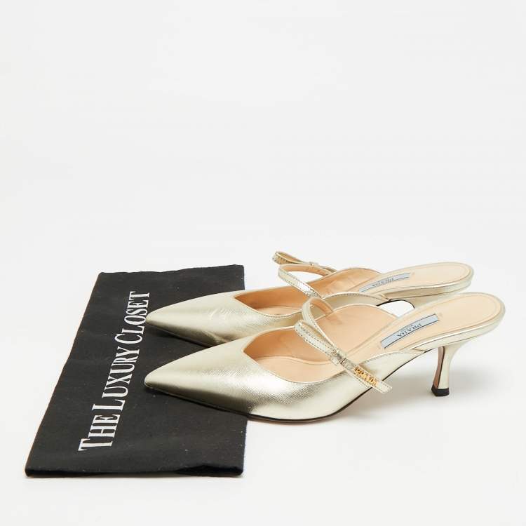 Pre Owned Prada Size 38 Gold Leather Pointed Teo Mules