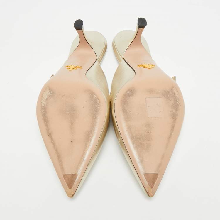 Pre Owned Prada Size 38 Gold Leather Pointed Teo Mules