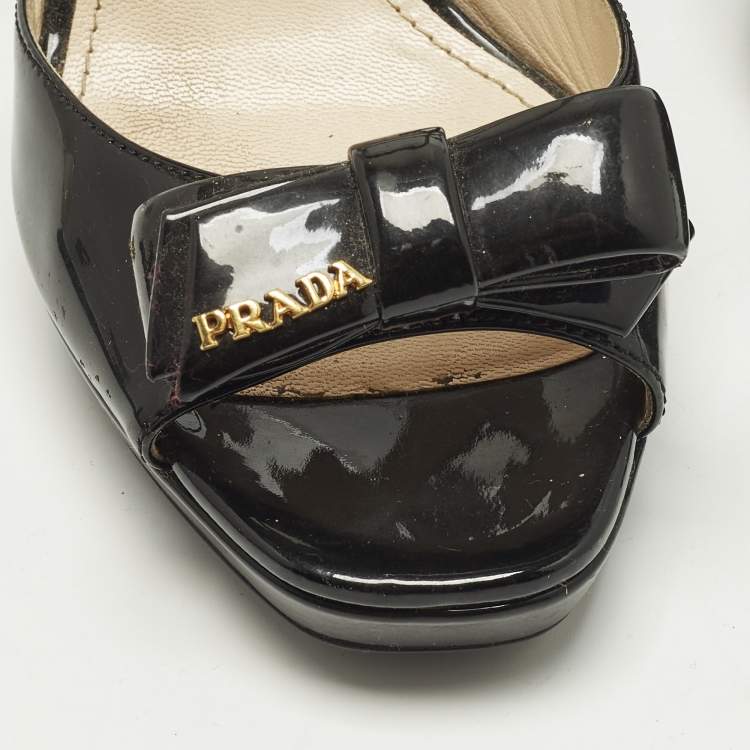 Pre Owned Prada Size 36 Black Patent Leather Ankle Strap Sandals