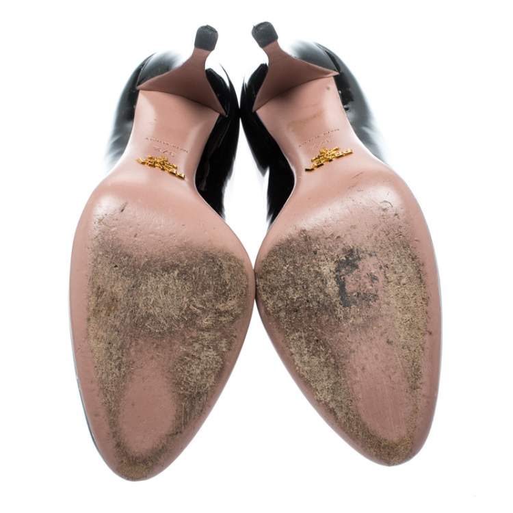 Pre Owned Prada Black Patent Leather Pumps Size 37.5