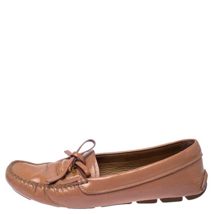 Pre Owned Prada Nude Beige Patent Leather Bow Loafers Size 37