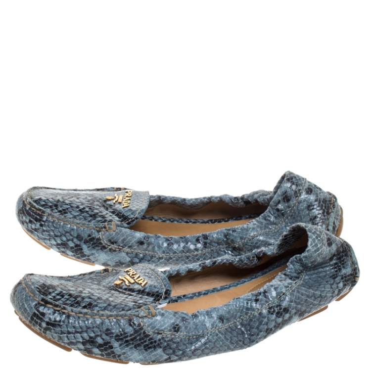 Pre Owned Prada Grey Python Scrunch Slip On Loafers Size 38