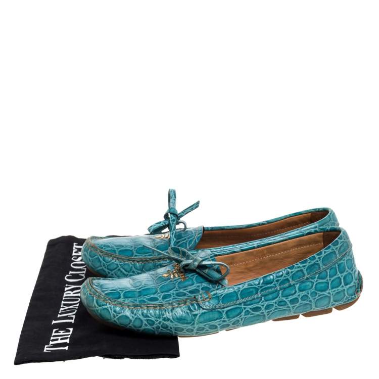 Pre Owned Prada Blue Crocodile Leather Bow Slip On Loafers 39