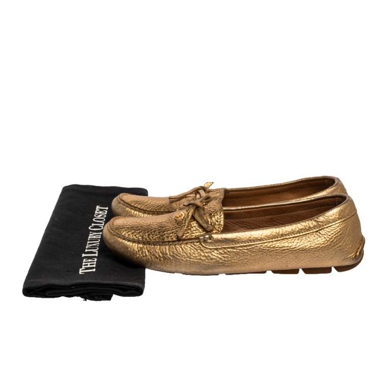Pre Owned Prada Metallic Gold Leather Bow Slip On Loafers Size 39