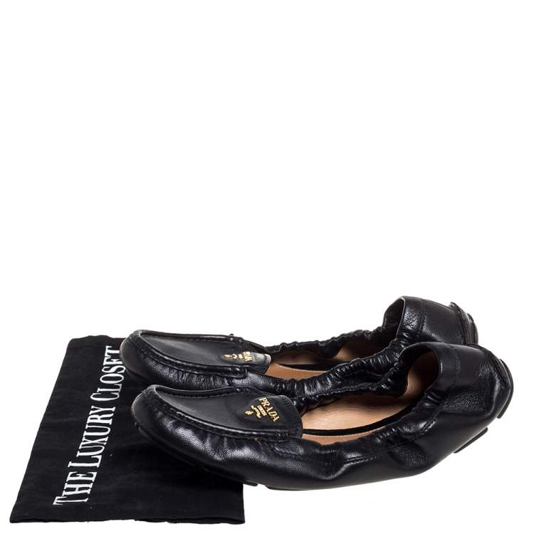 Pre Owned Prada Black Leather Scrunch Loafers Size 40