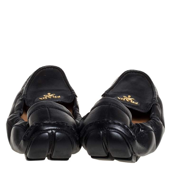 Pre Owned Prada Black Leather Scrunch Loafers Size 40