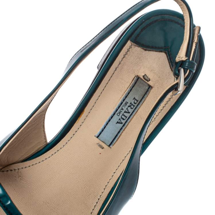 Pre Owned Prada Green Patent Leather Cut Out Buckle Slingback Flat Sandals Size 37.5
