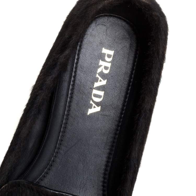 مملوكة مسبقًا Prada Dark Brown Pony Hair Driving Loafers Size 37.5