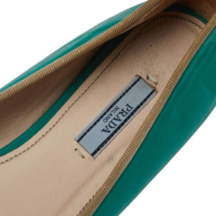 Pre Owned Prada Green/White Leather Bow Cap Toe Ballet Flats Size 38.5