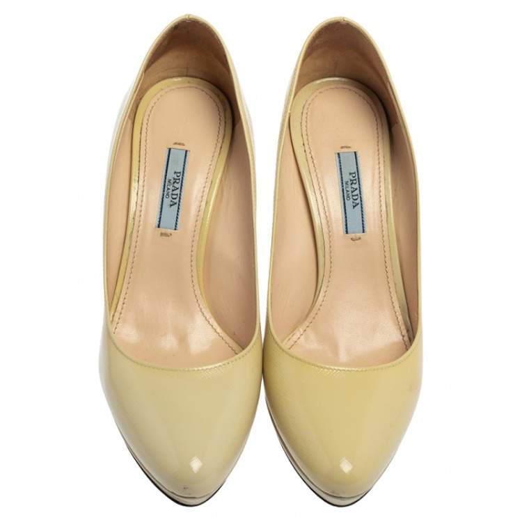Pre Owned Prada Cream Leather Pointed Toe Platform Pumps Size 38