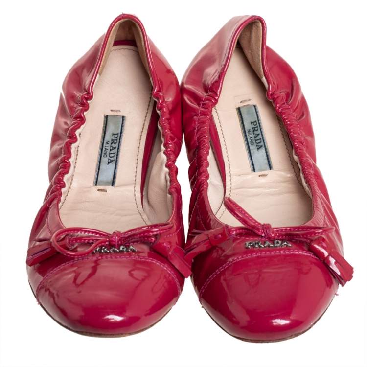 Pre Owned Prada Pink Patent Leather Tassel Bow Scrunch Ballet Flats Size 35