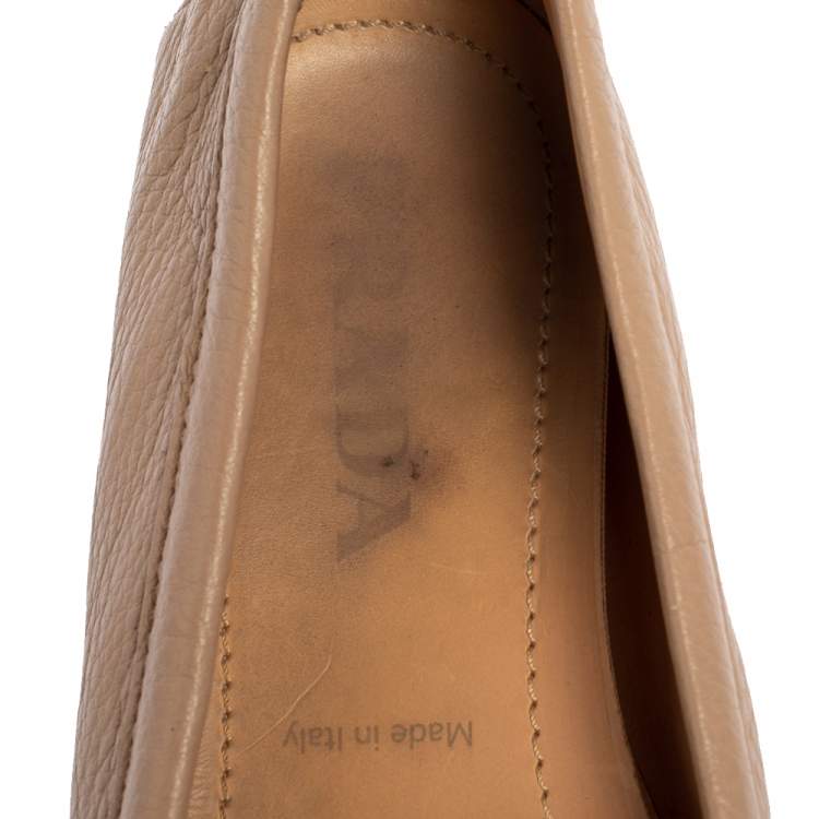 Pre Owned Prada Beige Leather Slip On Loafers Size 37.5
