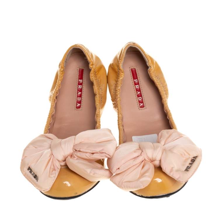 Pre Owned Prada Sports Beige Leather Bow Scrunch Ballet Flats Size 38.5