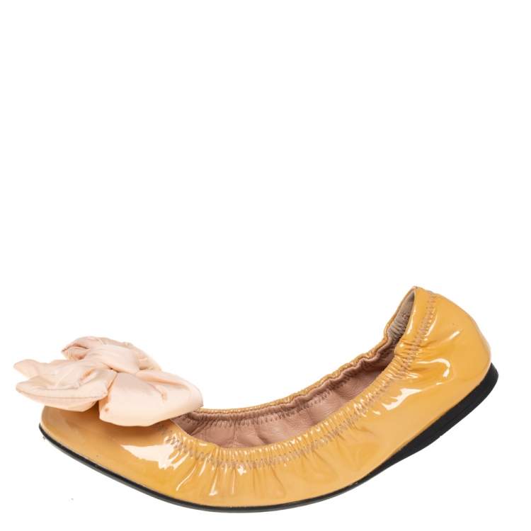 Pre Owned Prada Sports Beige Leather Bow Scrunch Ballet Flats Size 38.5