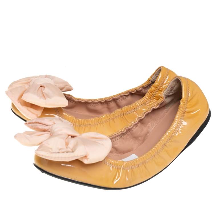 Pre Owned Prada Sports Beige Leather Bow Scrunch Ballet Flats Size 38.5