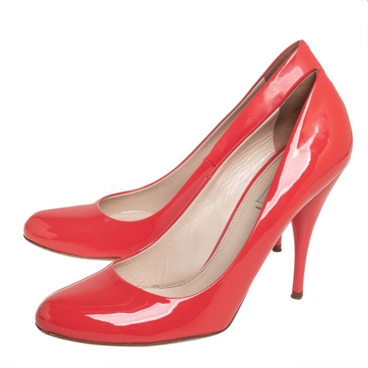 Pre Owned Prada Orange Patent Leather Slip On Pumps Size 40.5