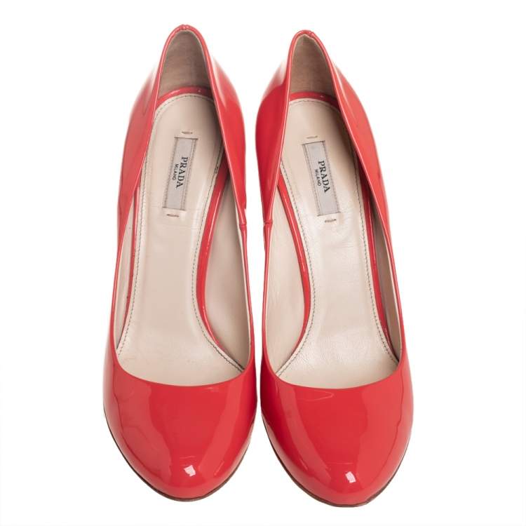 Pre Owned Prada Orange Patent Leather Slip On Pumps Size 40.5