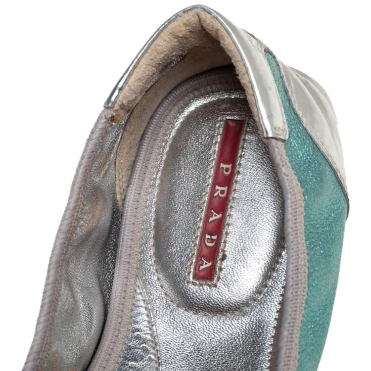 Pre Owned Prada Metallic Silver/Blue Patent And Leather Scrunch Ballet Flats Size 36.5
