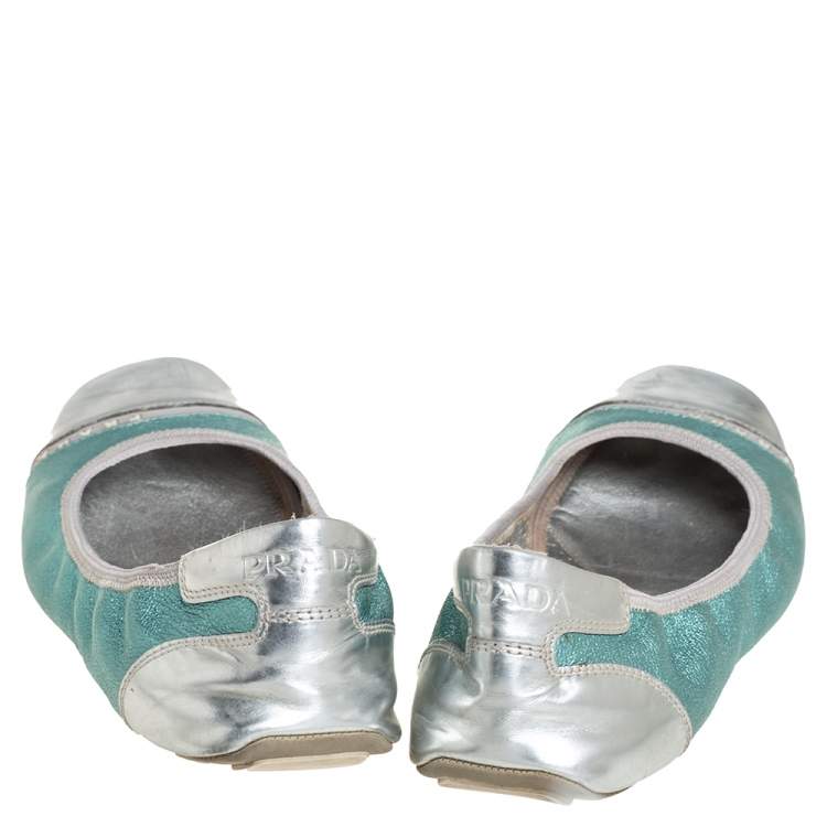 Pre Owned Prada Metallic Silver/Blue Patent And Leather Scrunch Ballet Flats Size 36.5