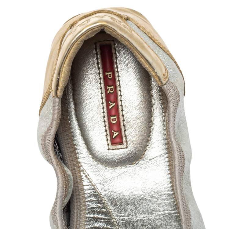 Pre Owned Prada Silver/Gold Patent And Leather Scrunchy Ballet Flats Size 38.5