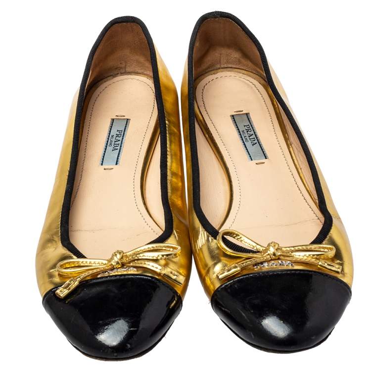 Pre Owned Prada Black/ Gold Patent Leather And Fabric Bow Cap Toe Ballet Flats Size 38