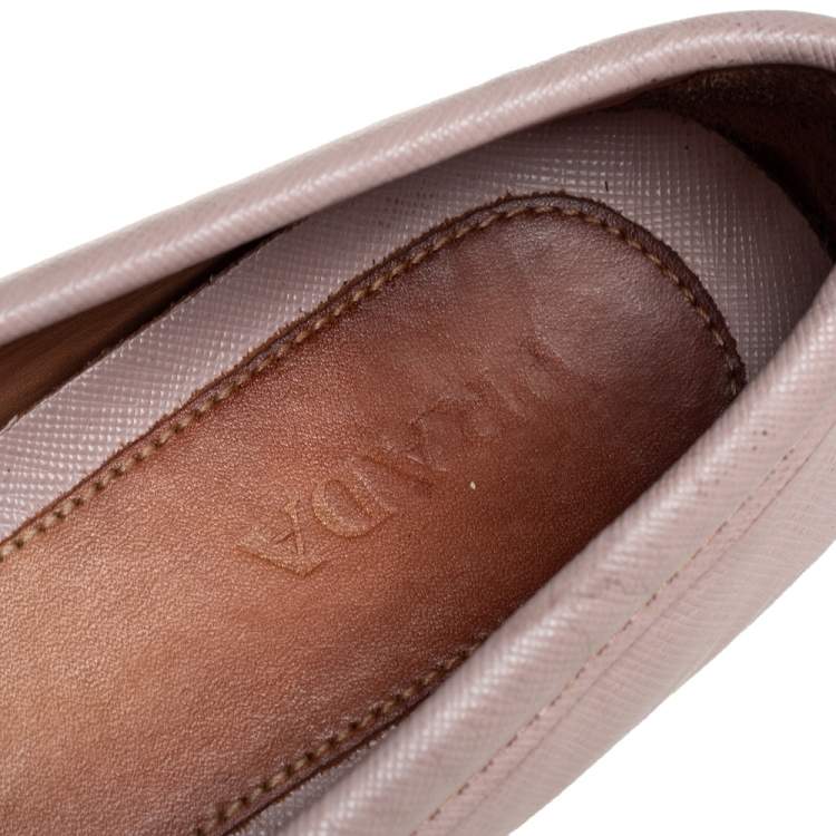 Pre Owned Prada Beige Leather Bow Slip On Loafers Size 38
