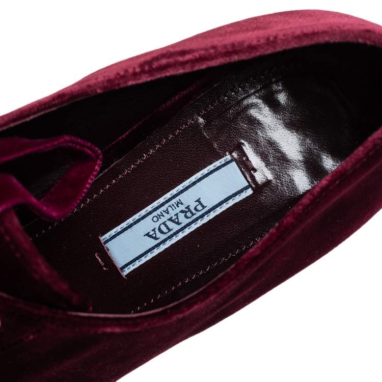 Pre Owned Prada Burgundy Velvet Lace Up Loafers Size 39