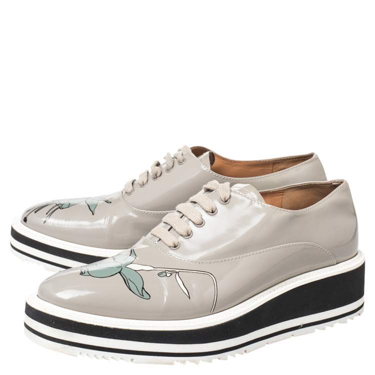 Pre Owned Prada Grey Leather Flower Print Platform Lace Up Oxford Size 38