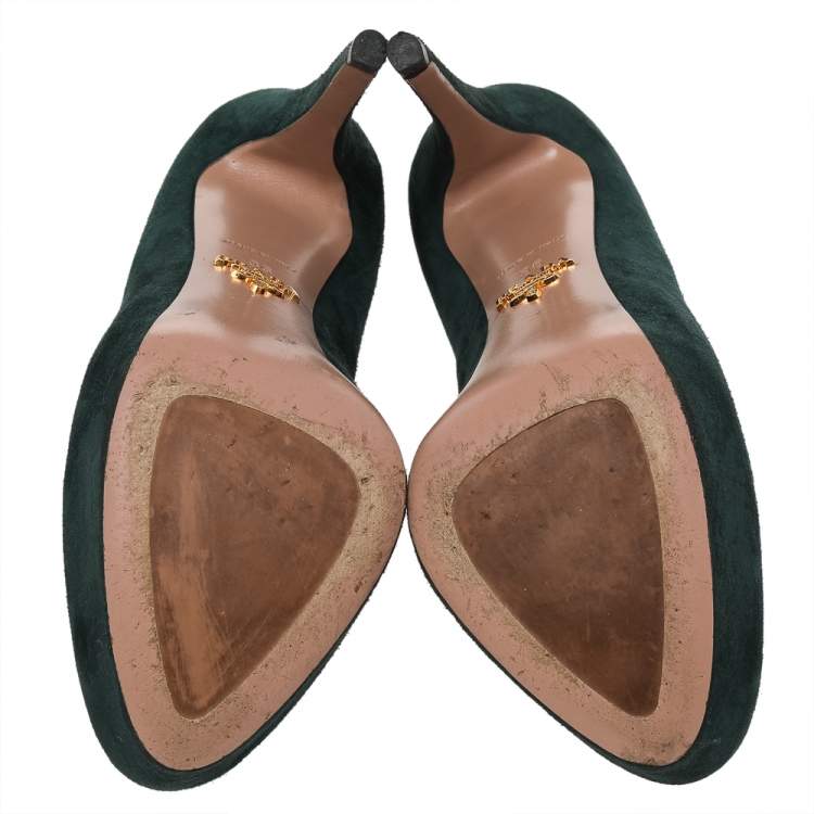 مملوكة مسبقًا Prada Green Suede Platform Pumps Size 36