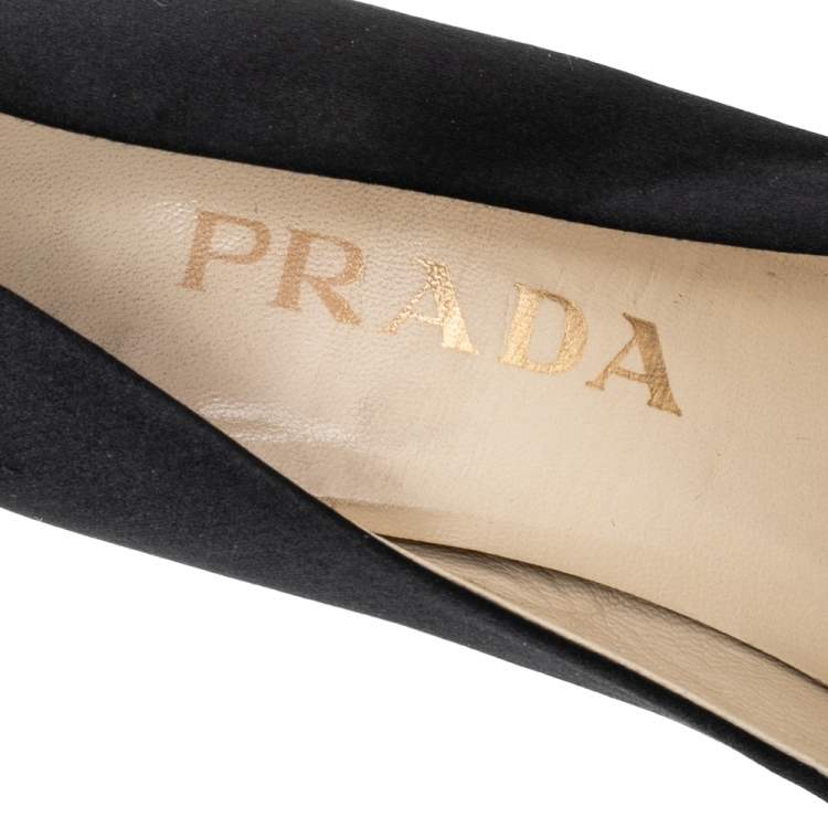 Pre Owned Prada Black Satin Pointed Toe Pumps Size 38.5