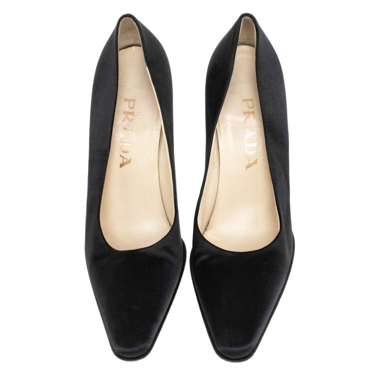 Pre Owned Prada Black Satin Pointed Toe Pumps Size 38.5