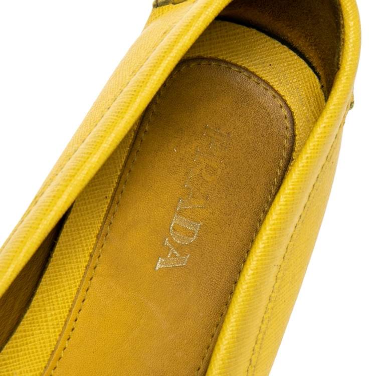 Pre Owned Prada Yellow Leather Bow Slip on Loafers Size 38