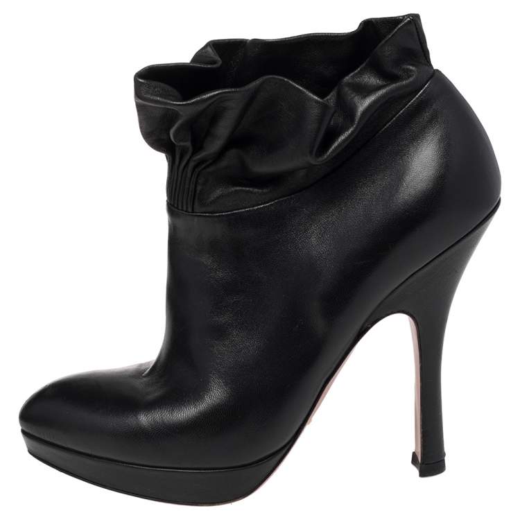 Silhouette cloth ankle boots Louis Vuitton Black size 36.5 EU in