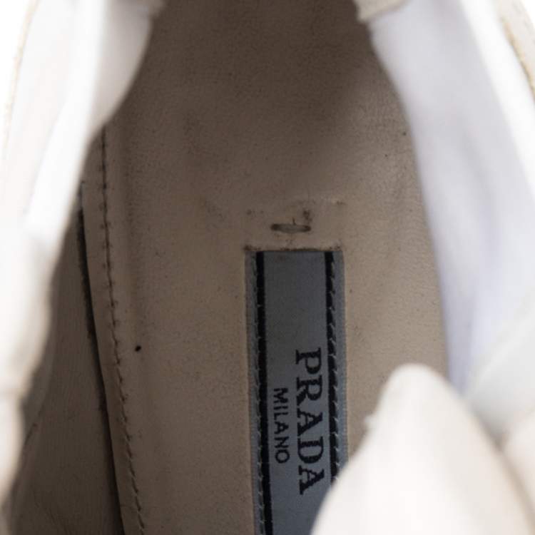 Pre Owned Prada Vanilla Leather and Neoprene Lace Up Combat Platform Boots Size 39