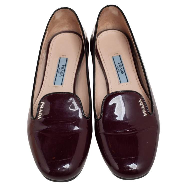 Pre Owned Prada Burgundy/Black Patent Leather Slip On Smoking Slipper Size 35