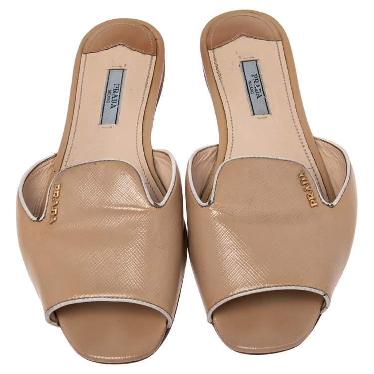 Pre Owned Prada Beige Patent Leather Logo Embellished Flat Slides Size 37.5