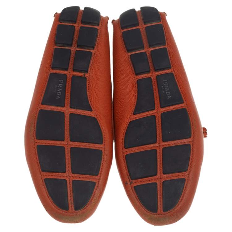 Pre Owned Prada Orange Leather Bow Slip On Loafers Size 35.5