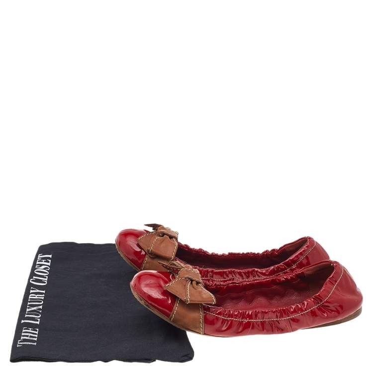 Pre Owned Prada Red/Brown Patent Leather Bow Scrunch Ballet Flats Size 38