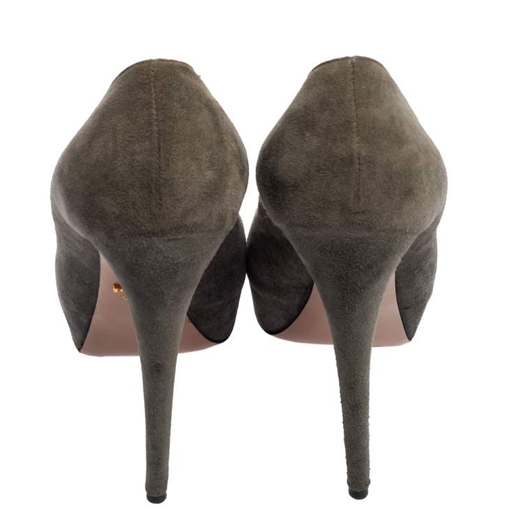 Pre Owned Prada Grey Suede Platform Pumps Size 40