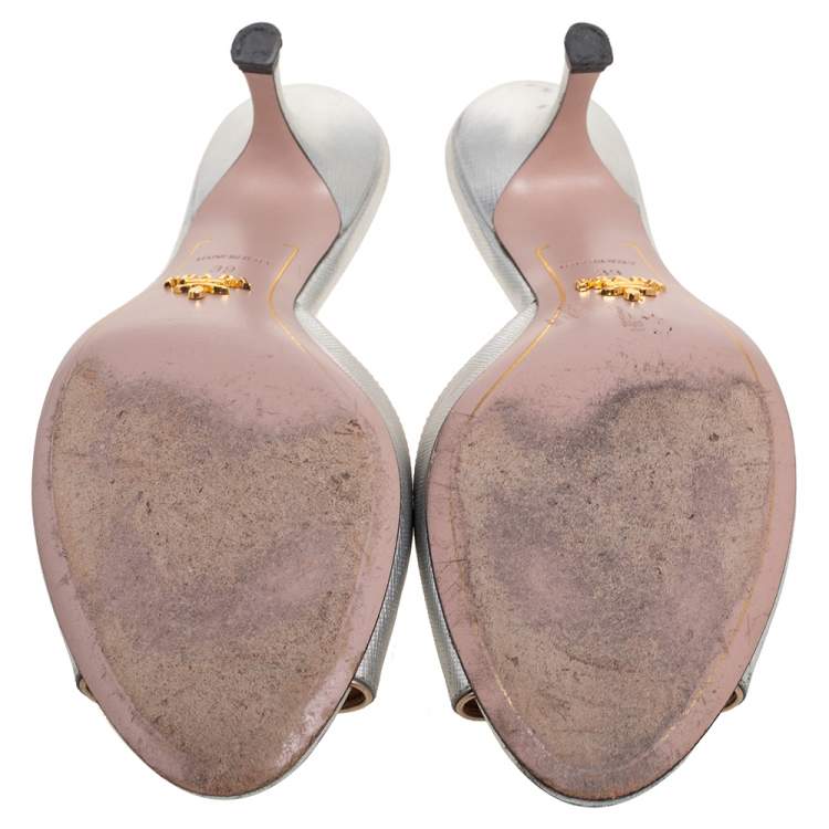 Pre Owned Prada Silver Leather Peep Toe Slide Sandals Size 39
