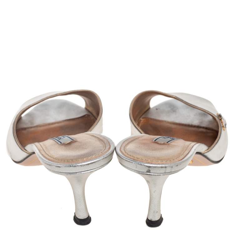 Pre Owned Prada Silver Leather Peep Toe Slide Sandals Size 39