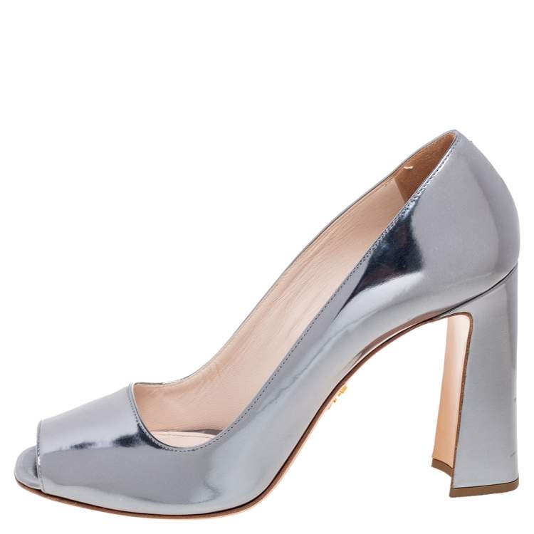 Pre Owned Prada Silver Patent Leather Peep Toe Pumps Size 39.5