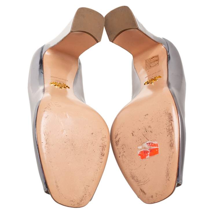 Pre Owned Prada Silver Patent Leather Peep Toe Pumps Size 39.5